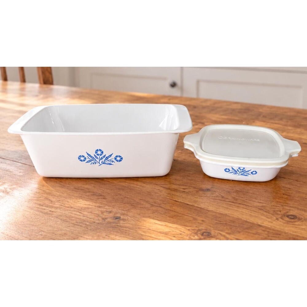 CorningWare Blue Cornflower Baking Dish and Petite Pan With Lid, 2 Piece VTG